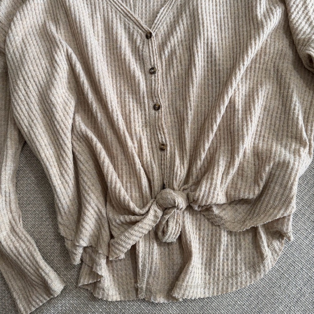 UO “Out from Under” Tie Front Top - Picture 4 of 9